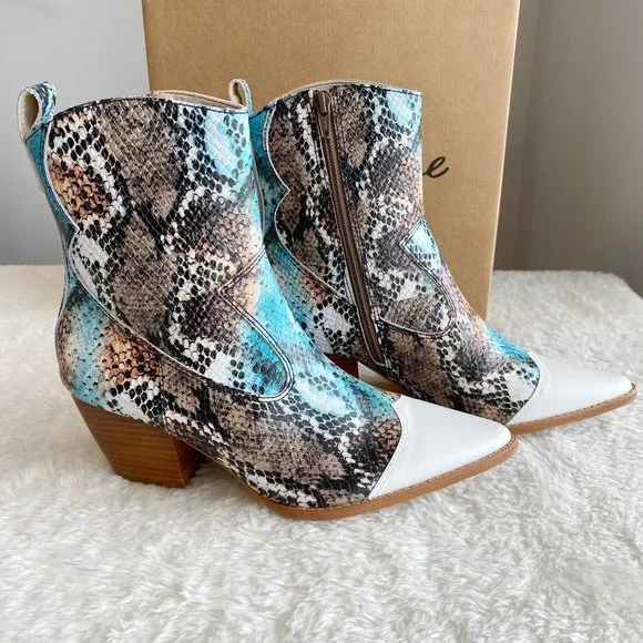 Matisse Desire Women's White-Multi Leather Bootie, Size 8.5M